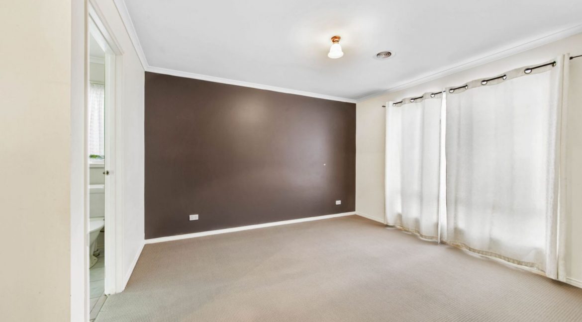 14-Nariel-Place-Cranbourne-West-5